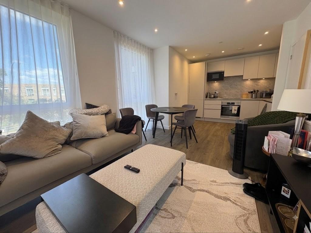 Medawar Drive, Mill Hill, NW7, London